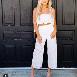 Eyelet Cropped Set- White